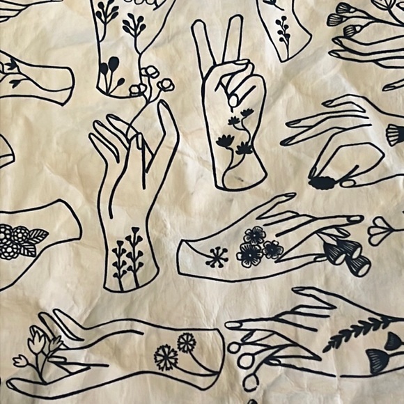 Victorian-esque “Show of Hands” paper kraft tote bag & matching key ring-NWT - Picture 3 of 12